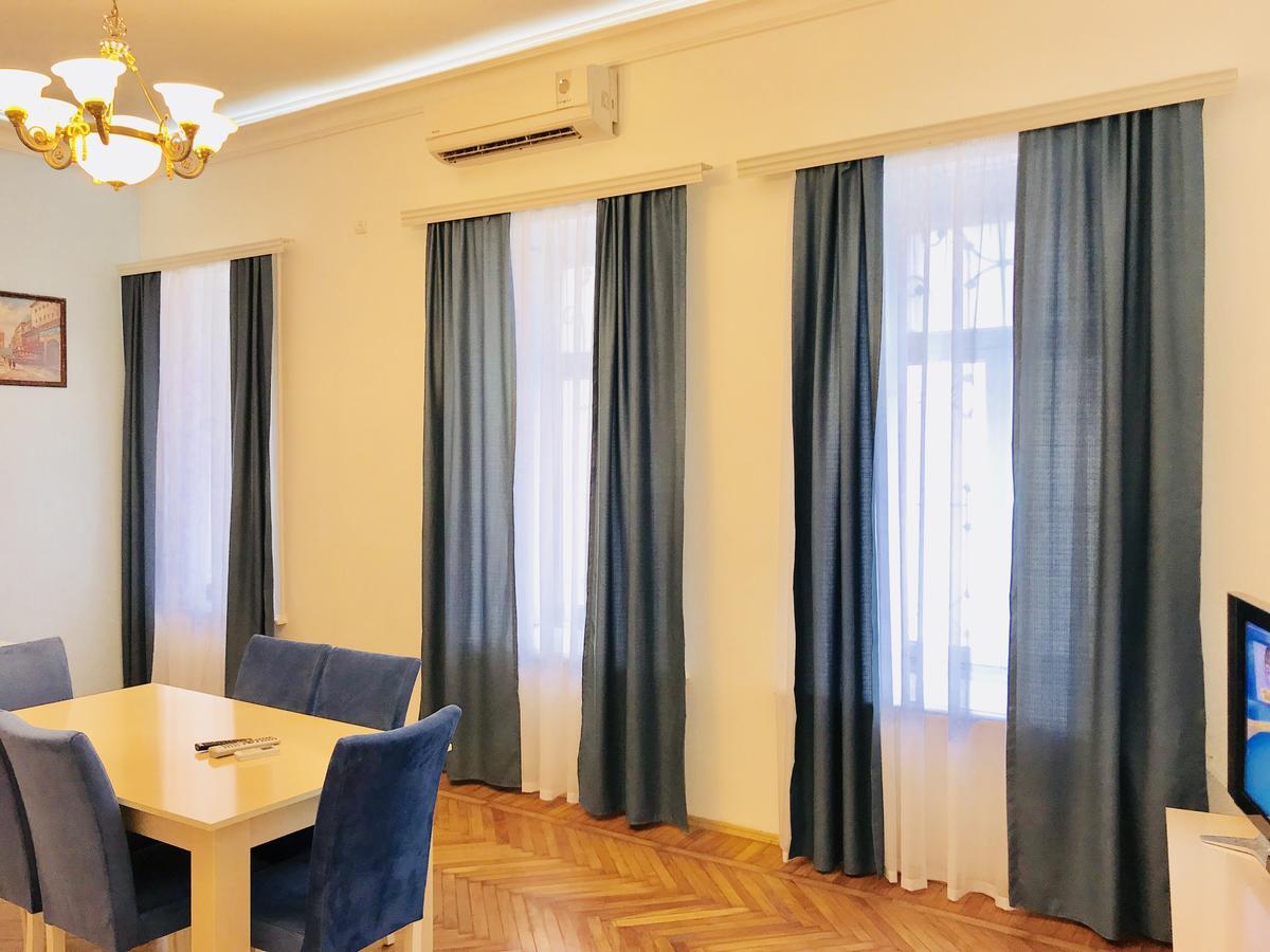 Check-In Apartment Near Fountain Square Vidadi Str Баку Екстериор снимка