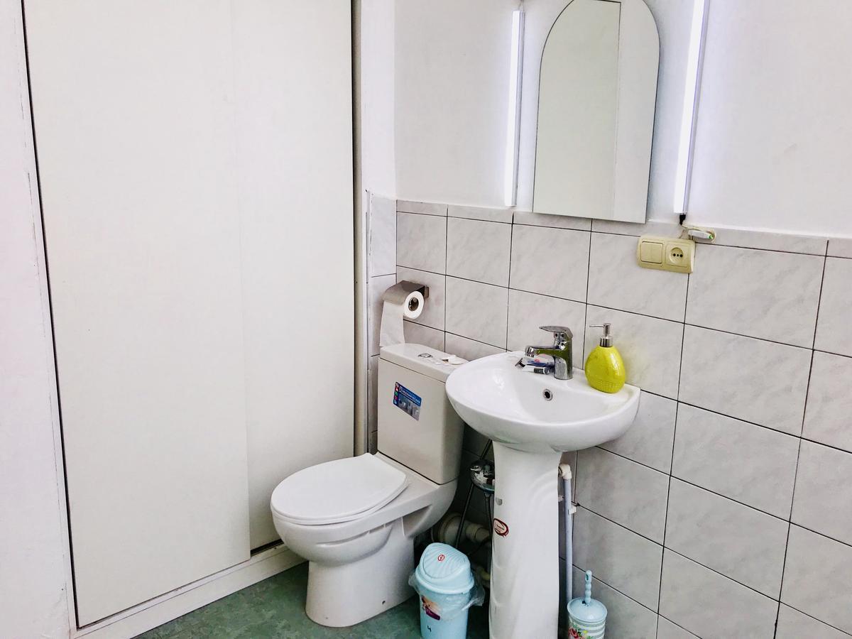 Check-In Apartment Near Fountain Square Vidadi Str Баку Екстериор снимка
